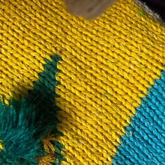 Vintage 80s 3D Hand-Knit Beach Scene Sweater โ Whimsical Summer Coastal Kitsch - Picture 8 of 11